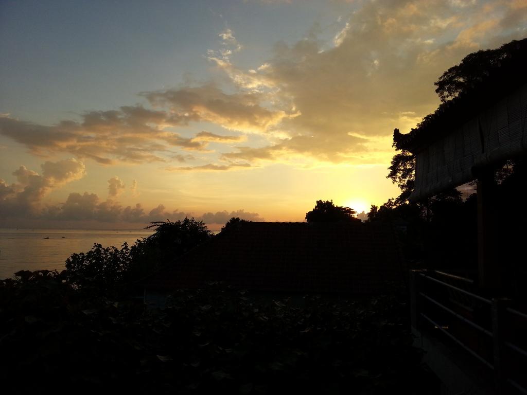 Tudes Homestay Amed Exterior foto